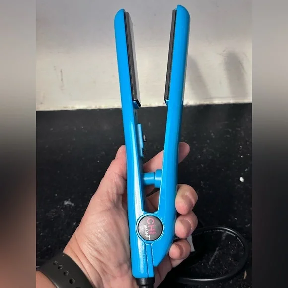 CHI SMART Titanium Ceramic Travel Hairstyling Iron 3/4" Blue High Gloss - Picture 1 of 2